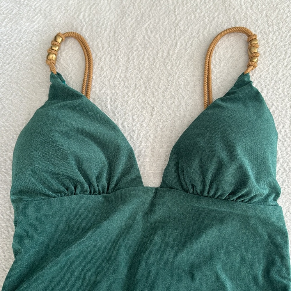 VIX Paige Claire One Piece, BRAND NEW, Size Medium, $298 - Picture 9 of 12